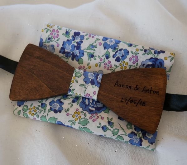 Träbåge med matchande Liberty-ficka