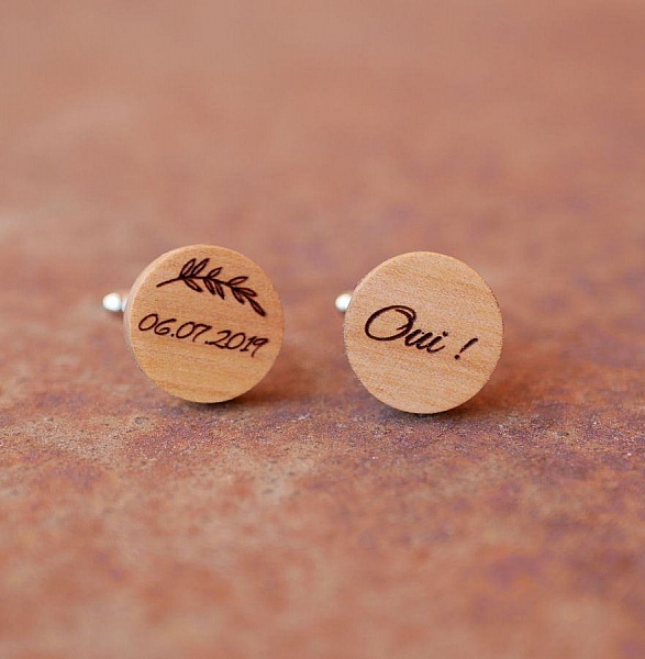 Runda manschettknappar i tr&auml; f&ouml;r personlig anpassning 18mm