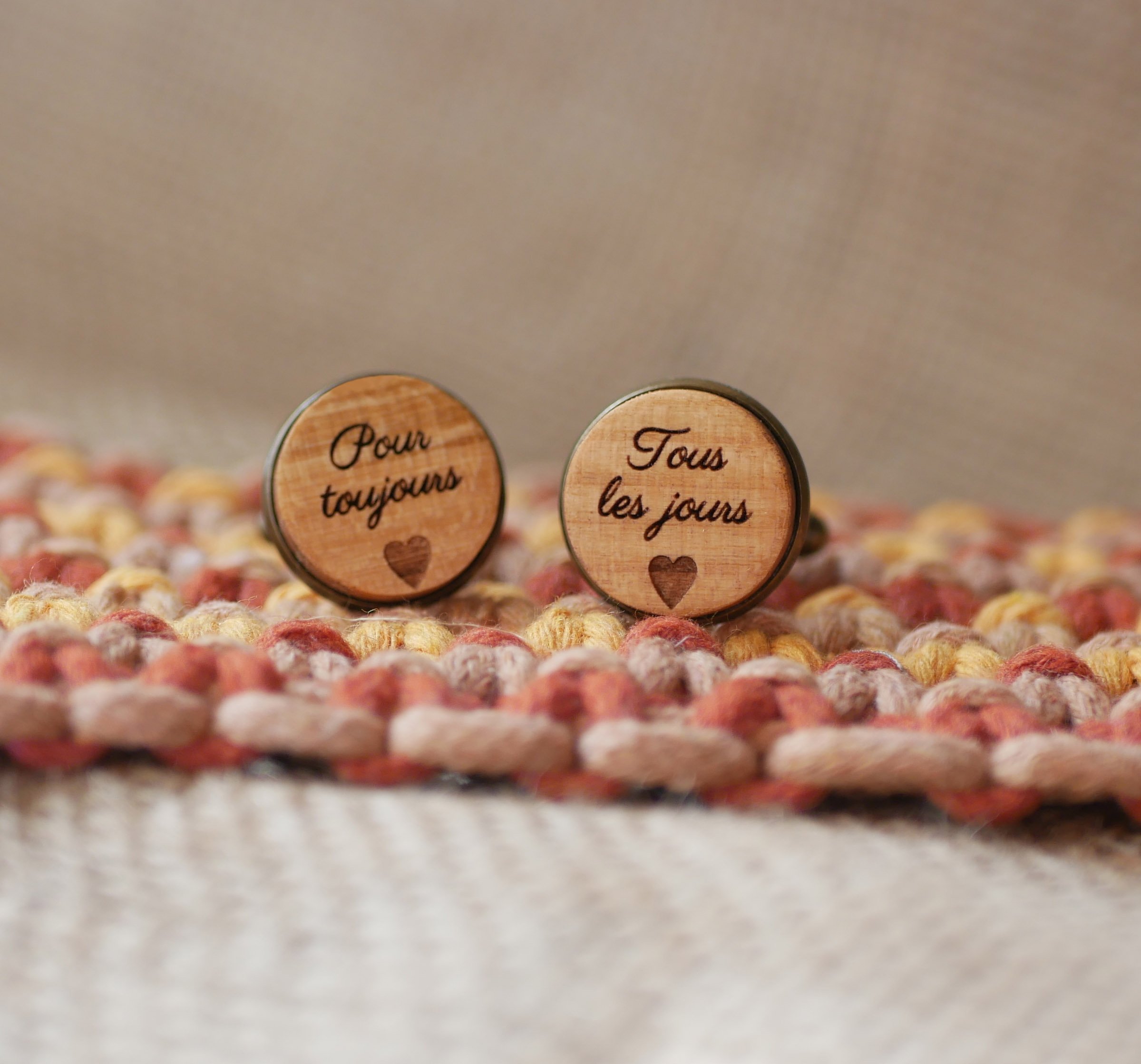 Manschettknappar av tr&auml; i &aring;ldrad brons 16 mm anpassningsbara