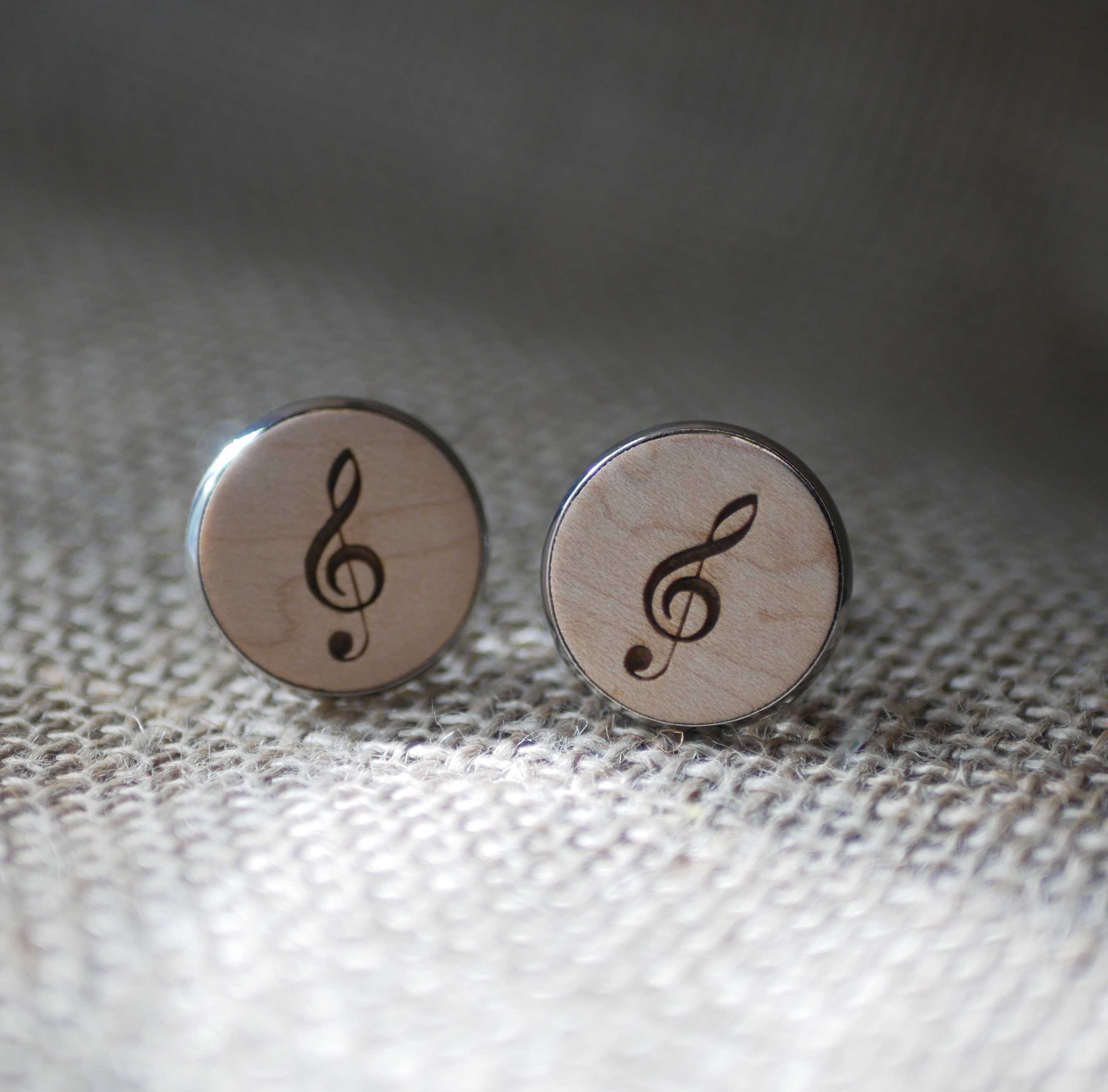 Manschettknappar cabochon set med graverad design
