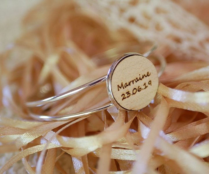 Armband med tr&auml;cabochon f&ouml;r personlig anpassning och silverpl&auml;terad metall