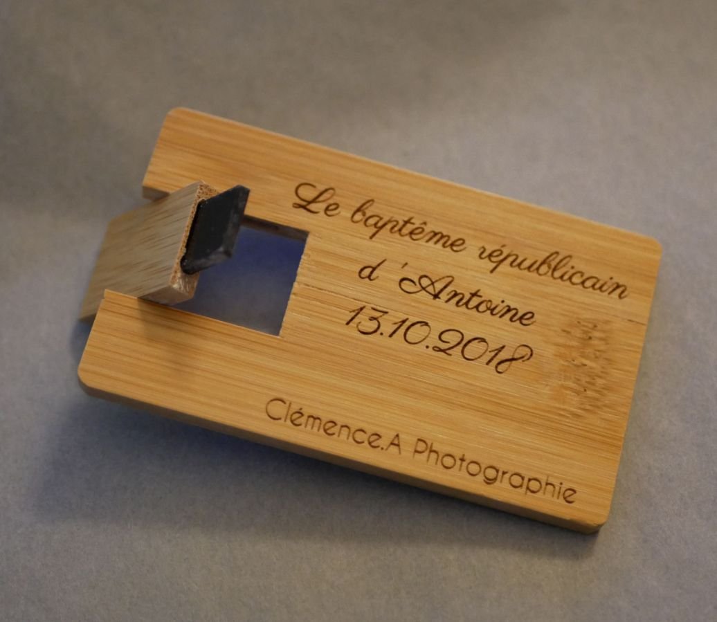 32 GB USB-nyckel Karboniserat bambuträkort som kan personifieras med gravyr