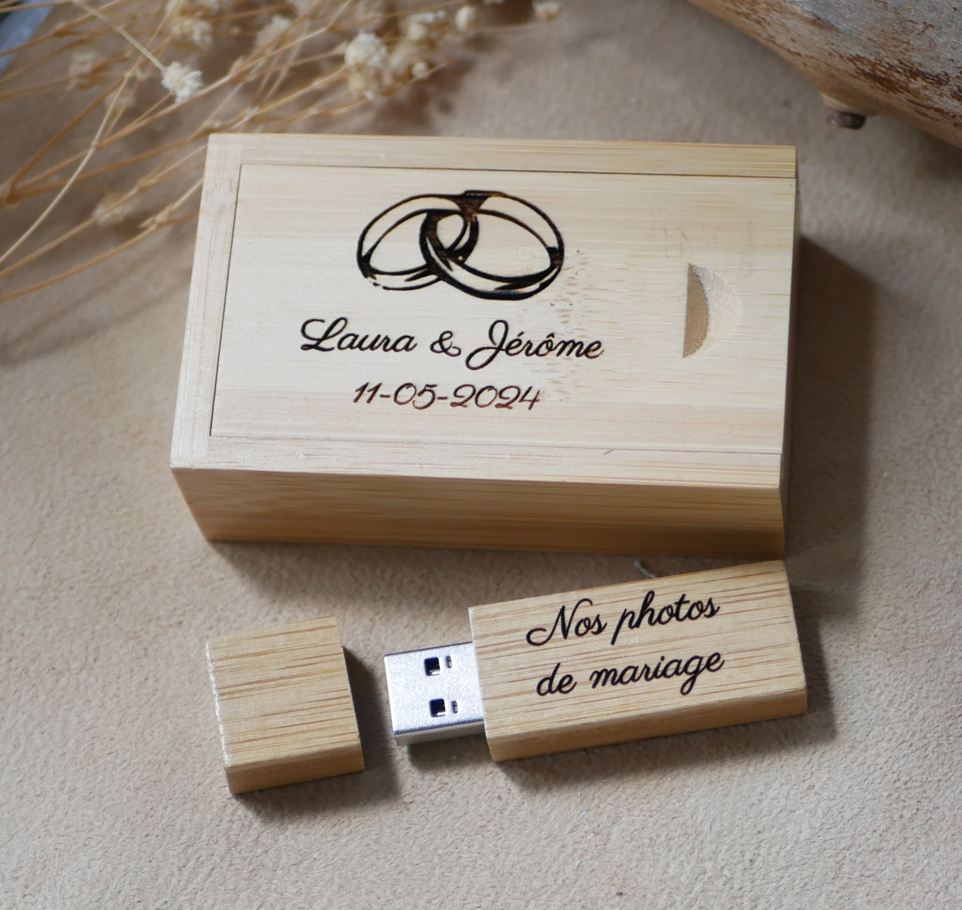 32 GB USB 3.0-nyckel i en bambulåda som kan personaliseras med gravyr 