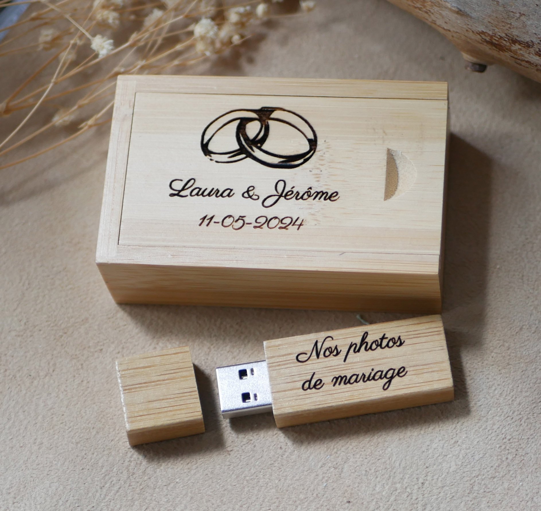 32 GB USB 3.0-nyckel i en bambulåda som kan personaliseras med gravyr 