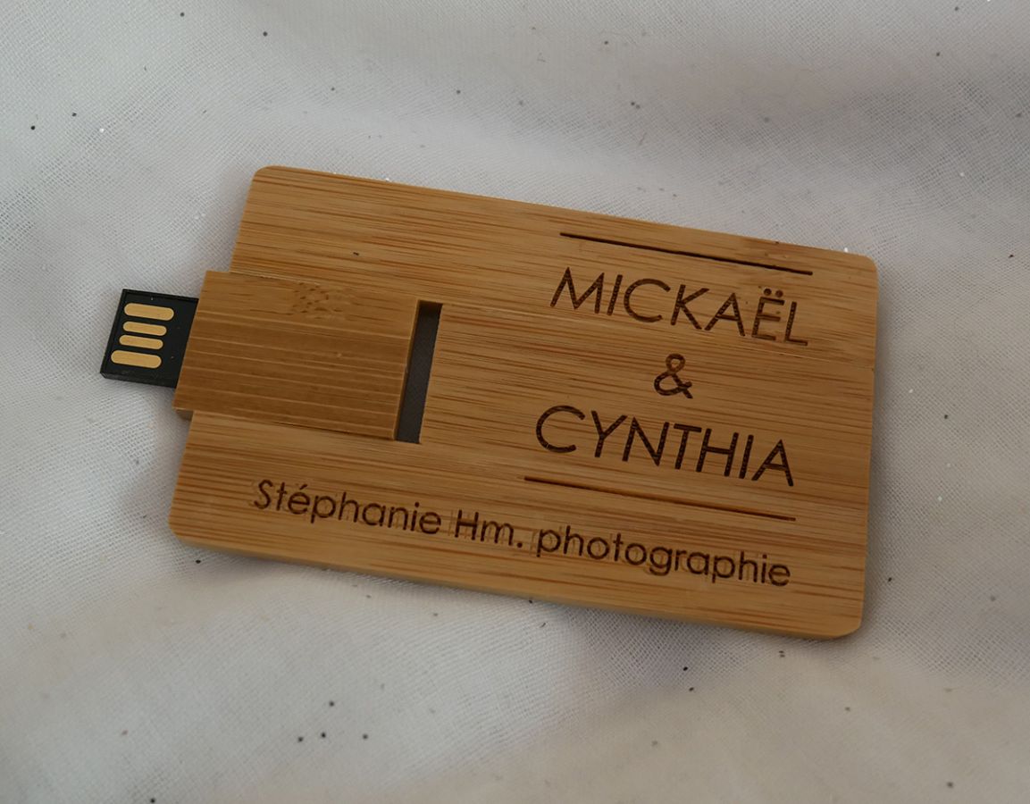 32 GB USB-nyckel Karboniserat bambuträkort som kan personifieras med gravyr