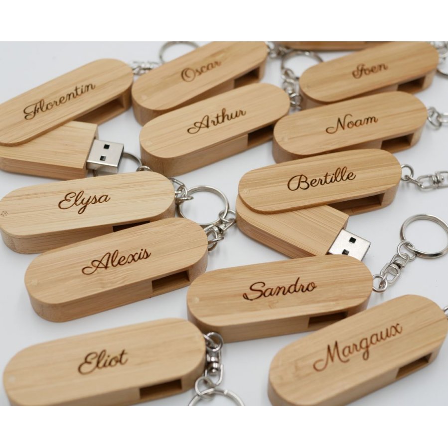 32 GB Bamboo USB-nyckelring som kan graveras och personaliseras
