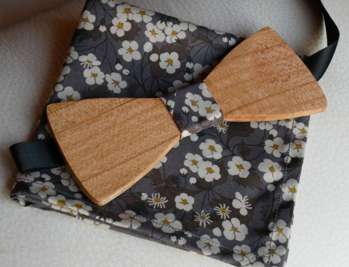 Slipsar i trä med fluga grå Liberty Clutch L8 present för män