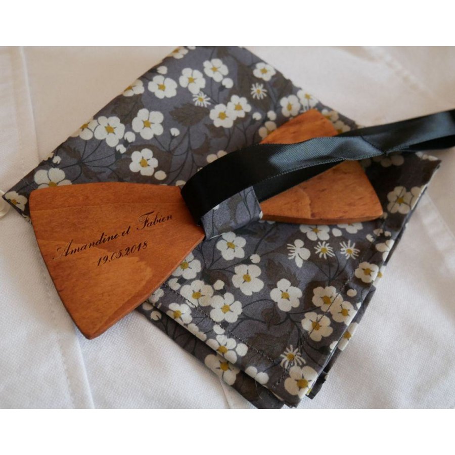 Slipsar i trä med fluga grå Liberty Clutch L8 present för män