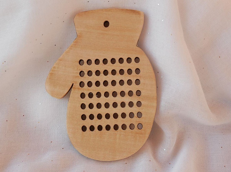 Broderi p&aring; tr&auml;: Juldekorationsmuffeln f&ouml;r att brodera sj&auml;lv 