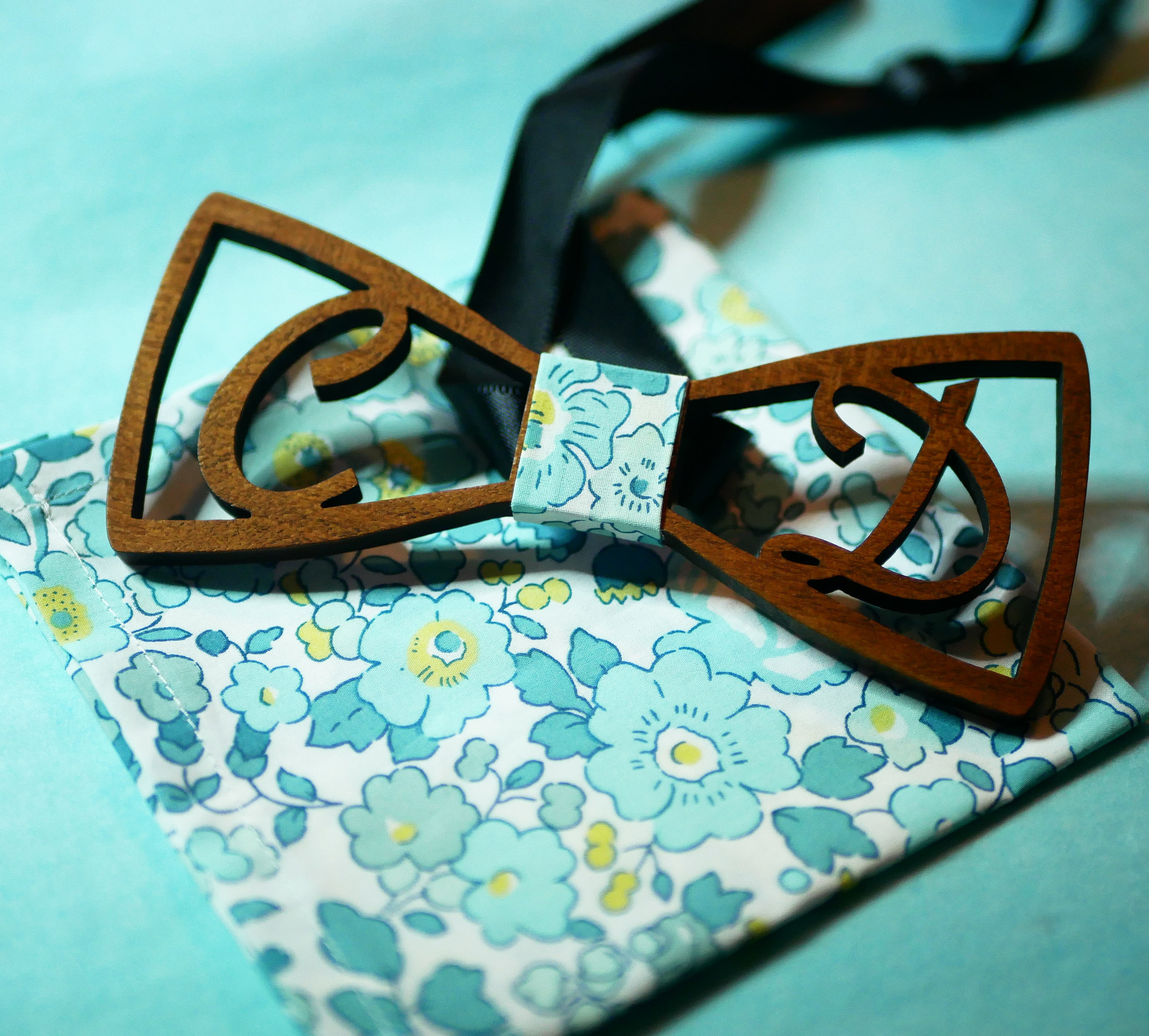 Tr&auml;b&aring;ge personlig med 2 initialer