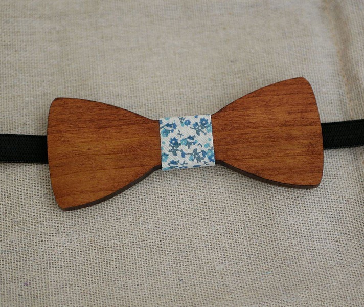 B&aring;tskjorta i k&ouml;rsb&auml;rstr&auml; f&ouml;r barn att g&ouml;ra personlig, tillverkad i Frankrike