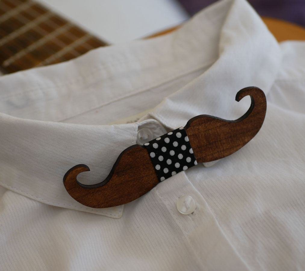 Träbågsbåge för barn Moustaches för personlig anpassning