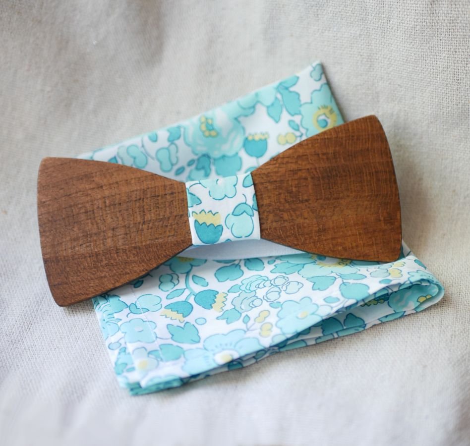 Liberty Betsy Mintgrön Trä Bow Tie Pouch