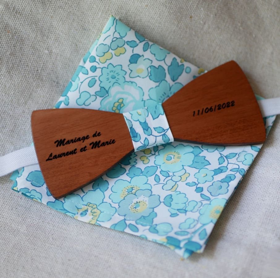 Liberty Betsy Mintgrön Trä Bow Tie Pouch