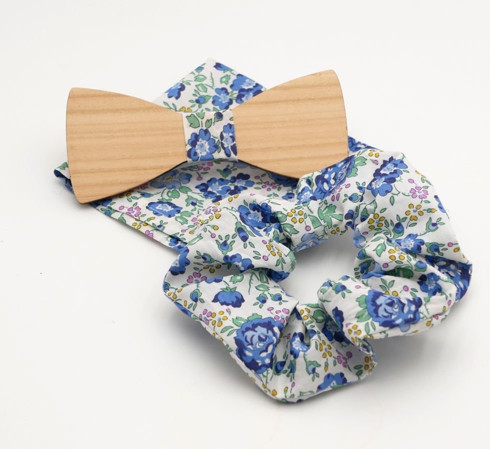 Liberty Blue väska + scrunchie + träbåge
