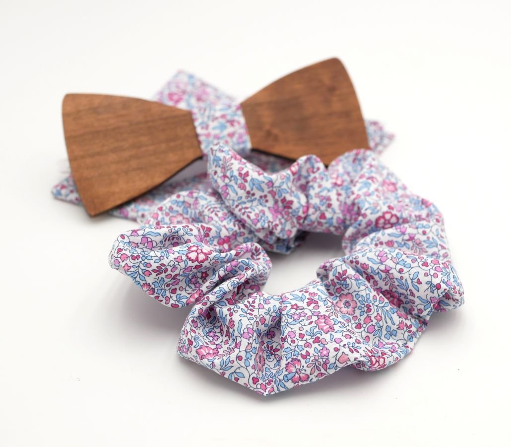 Liberty Katie clutch bag + scrunchie + träbåge