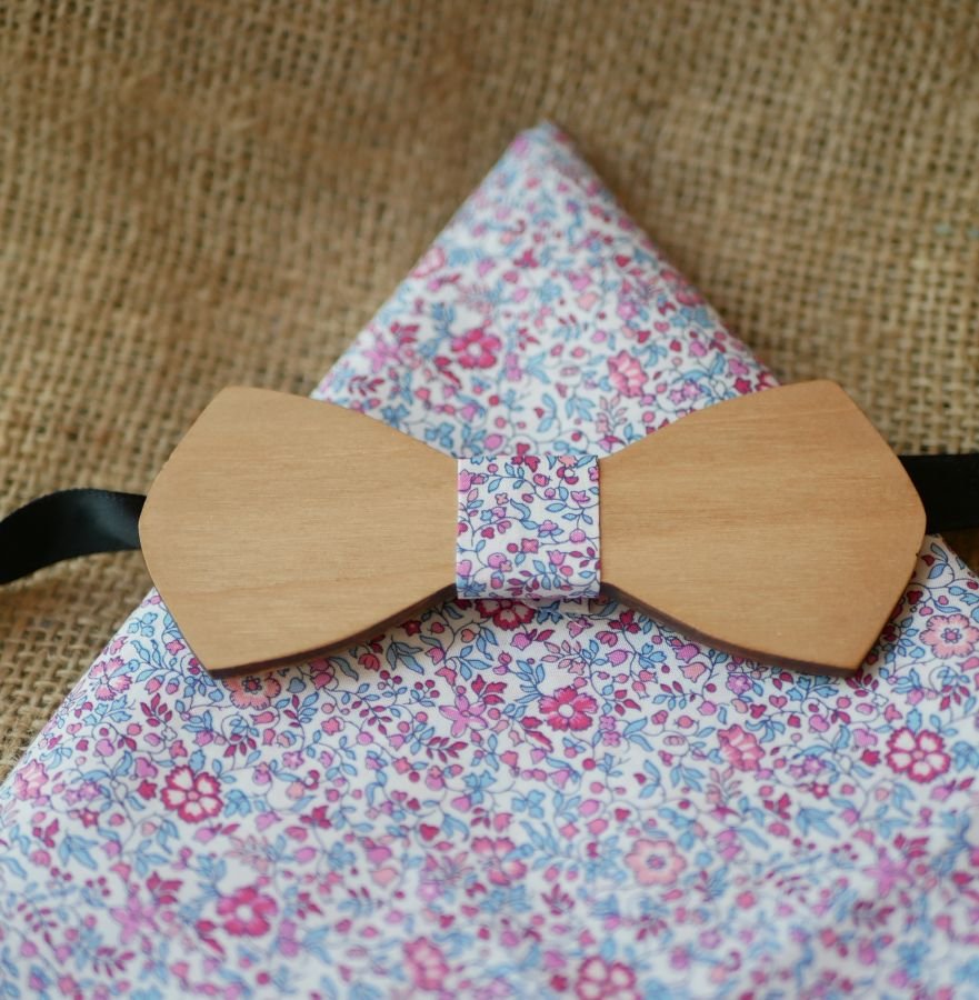 Liberty Katie clutch bag + scrunchie + träbåge