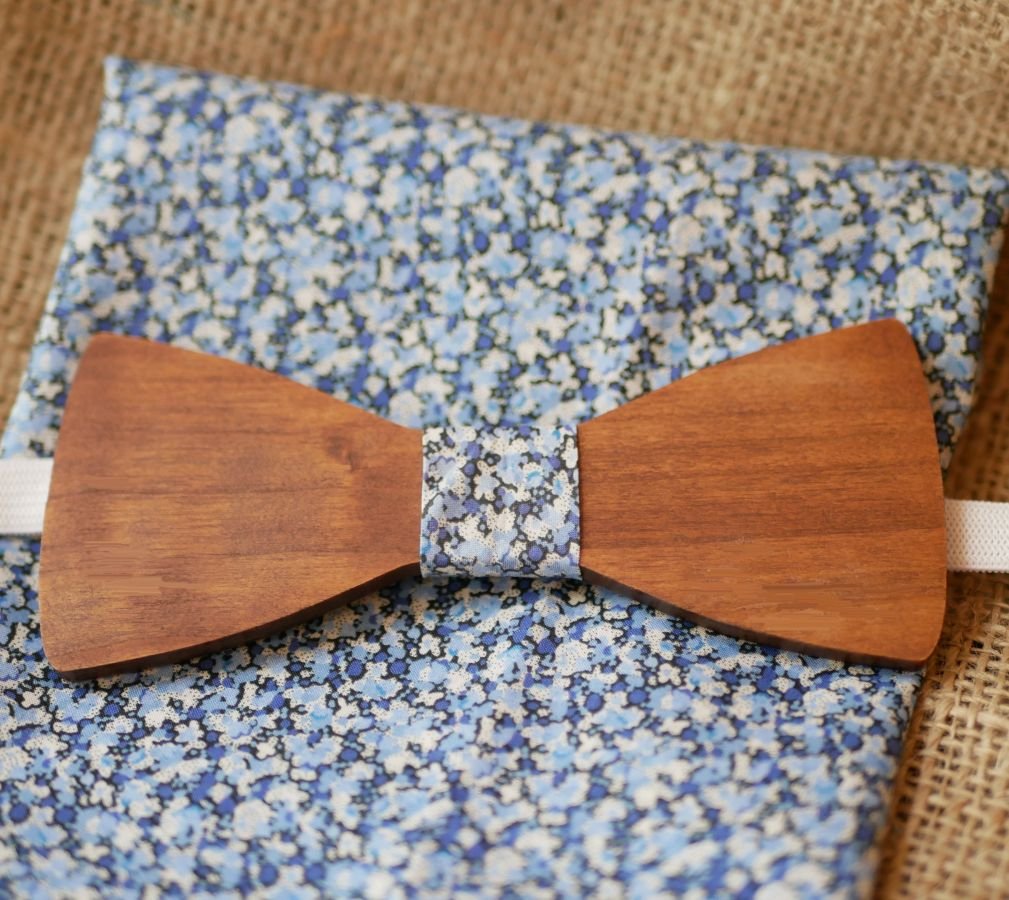 Liberty Pepper Blue pouch + scrunchie + träbåge