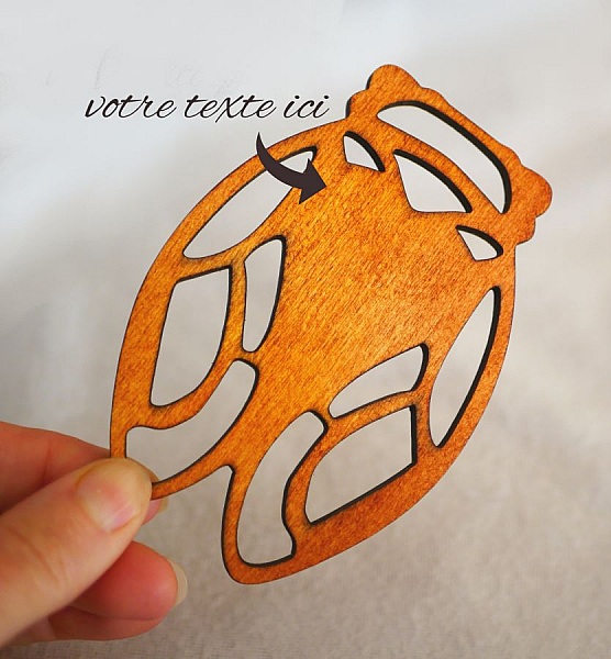 4 tr&auml;underl&auml;gg Wooden Cicadas f&ouml;r personlig anpassning