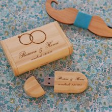 32 GB USB-minne i bambu 2.0 i specialanpassat fodral