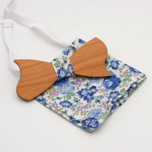 Liberty Blue trä Bow Tie Pouch
