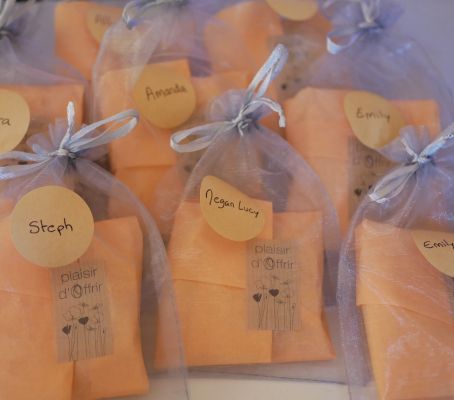 Varje i en organza-påse (+ 2.50 €)